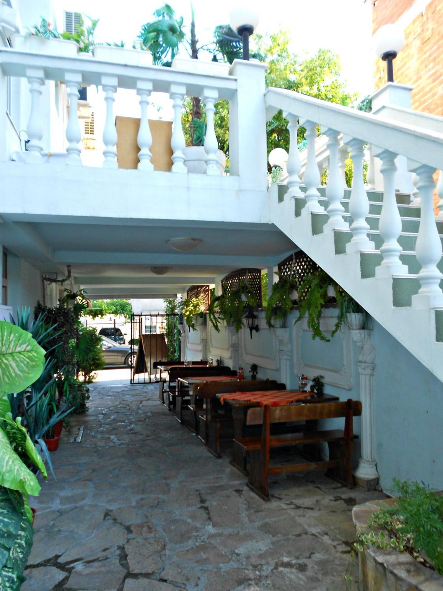 Prima Vera Hotel Primorsko Exterior photo